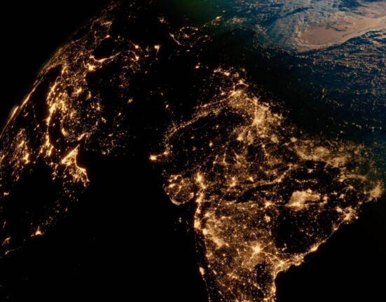 Elon Musk y Bill Gates predicen el próximo apagón mundial